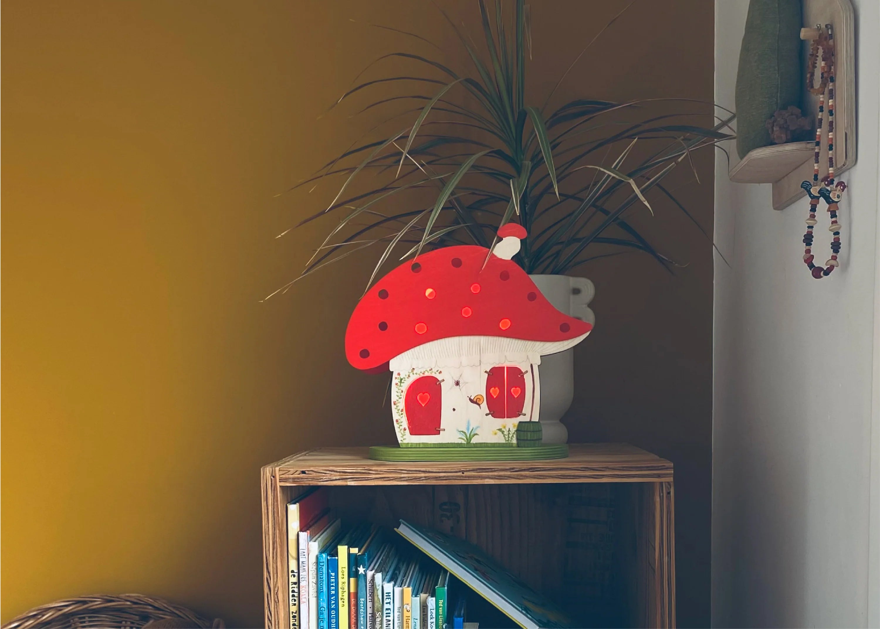 ATELIER DE NOEST | Houten paddenstoellampje